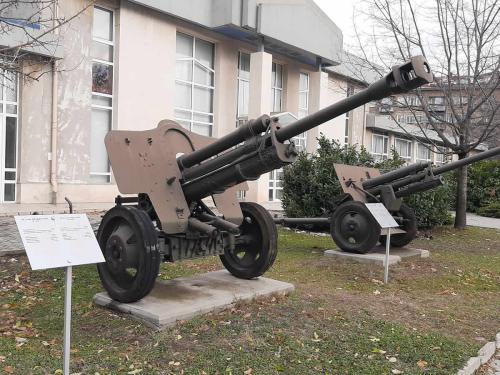 76-mm Soviet gun