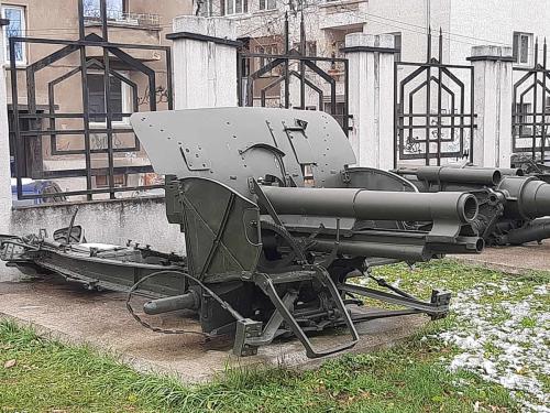 Gun with no wheels