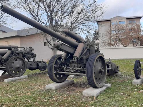 17 cm K18 German heavy gun