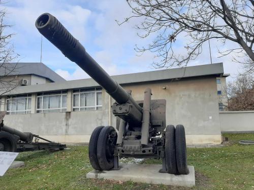 152-mm ML20 Soviet gun-howitzer