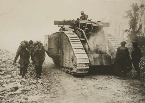 british-wwi-tank-on-advance